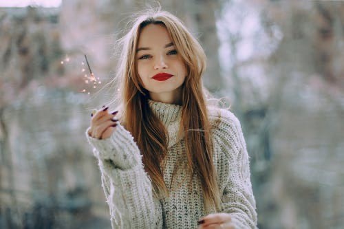 Những sai lầm khiến tóc gãy rụng, chẻ ngọn và cách khắc phục - 1