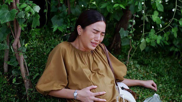 Về nhà chồng ra mắt thấy cháu gái anh giống hệt mình, càng nói xuất thân của bé tôi càng lo sợ - 1