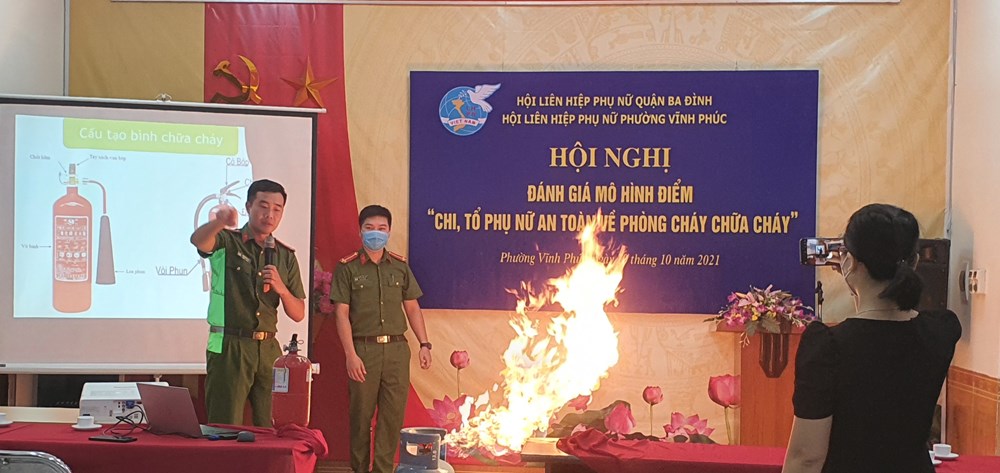 Quận Ba Đình: Nâng cao chất lượng mô hình “Nhà tôi có bình chữa cháy” gắn với xây dựng ngôi nhà an toàn cho phụ nữ, trẻ em - 2