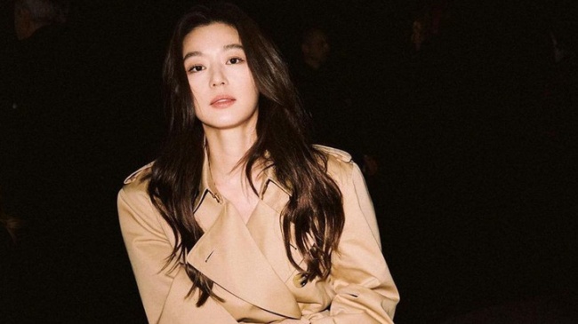 Nàng dâu &#34;số đỏ&#34; nhất Hàn Quốc: Được mẹ chồng ủng hộ &#34;nên duyên&#34; cùng trai lạ, ra mặt khi vướng tin ly hôn - 7