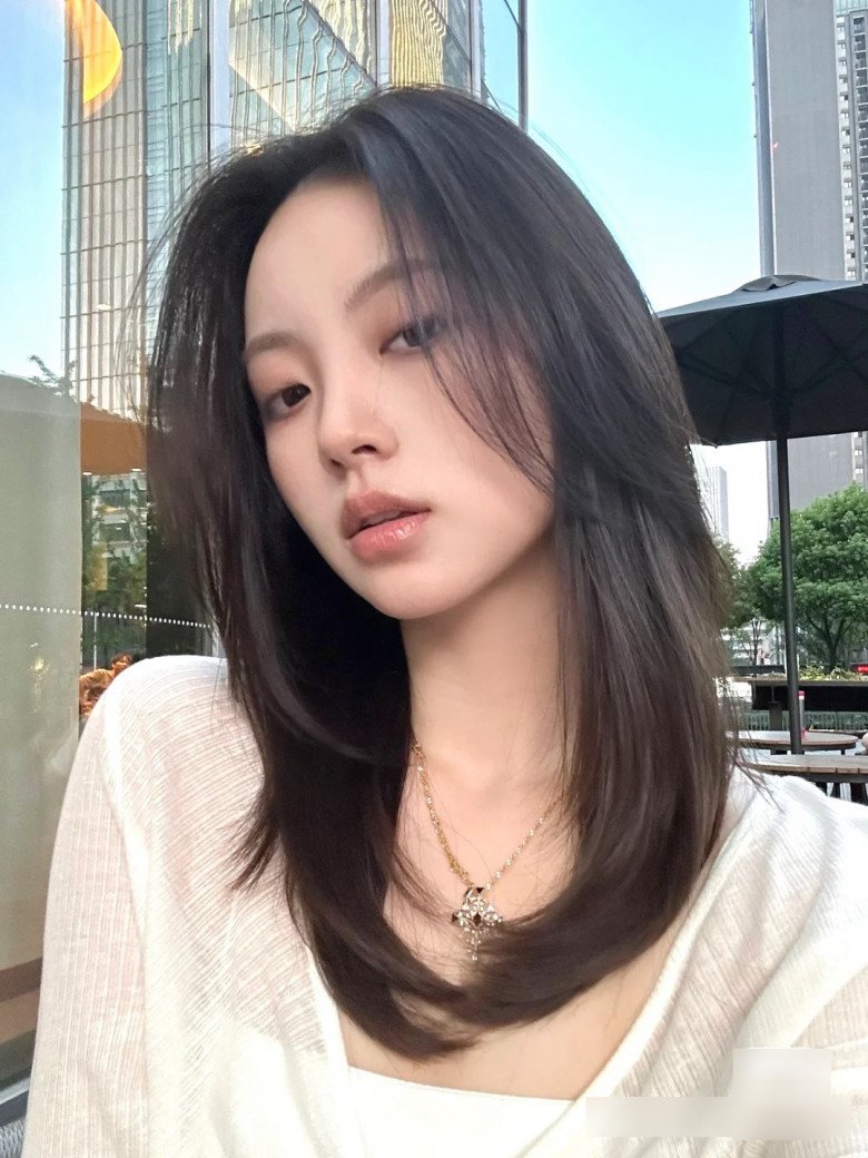 Ăn Tết 2024, đừng cắt tóc bừa bãi, chọn kiểu tóc này vừa "gọt mặt" vừa sành điệu cả năm - 8