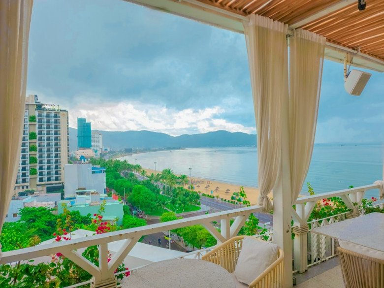 5 quán cafe view biển đẹp nhất Quy Nhơn, đến đây là có bộ ảnh cực xịn xò - 2