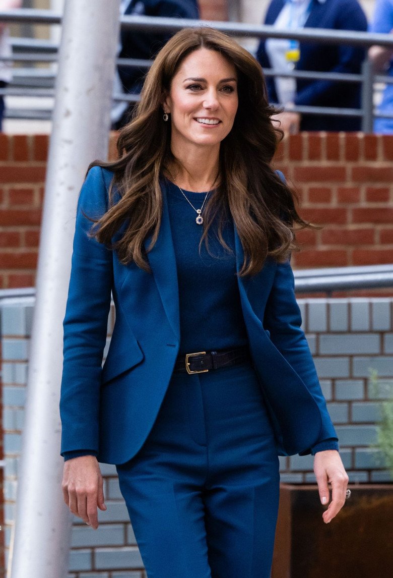 Đây là kiểu quần Kate Middleton rất mê, vừa che khuyết điểm vừa kéo chân dài - 4