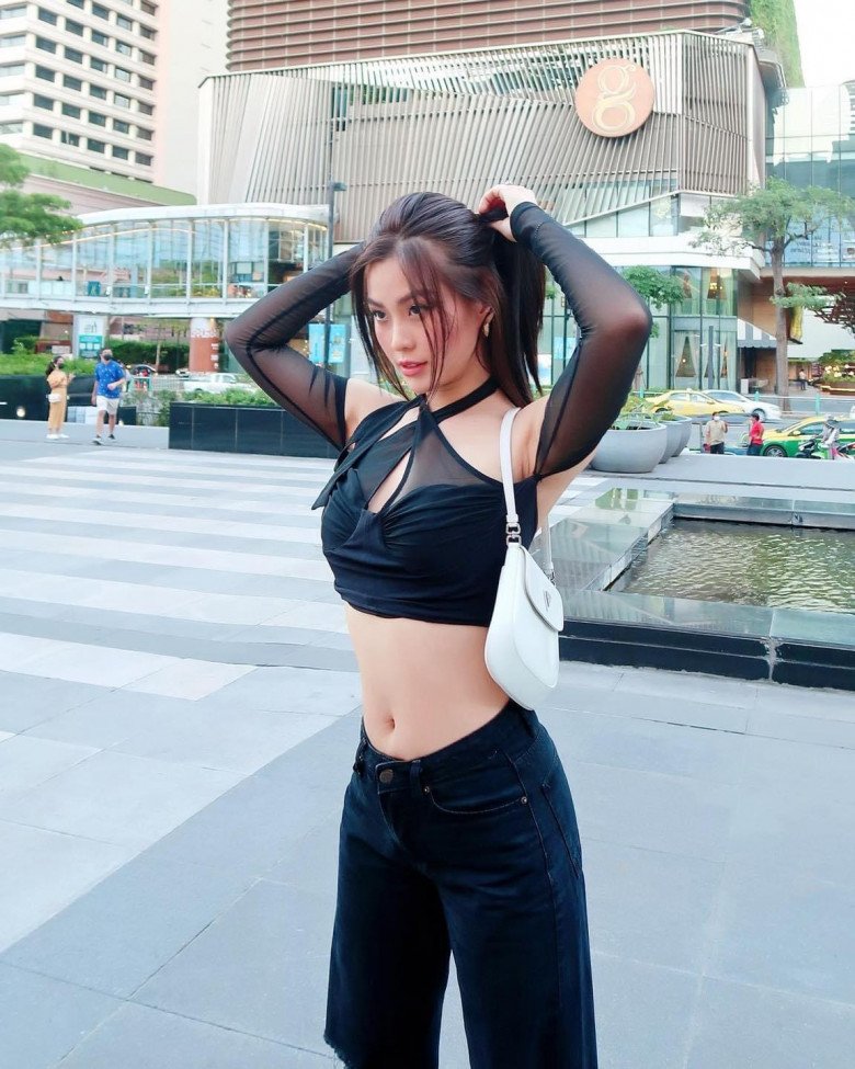 Sợ dáng xập xệ đón Tết, Á hậu 2 con miệt mài làm điều chị em nào cũng nể - 16