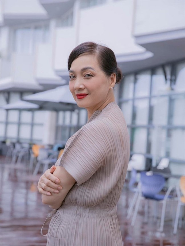 Nữ diễn viên trẻ nhất được phong NSND từng 3 lần &#34;chết hụt&#34;, U60 vẫn nhắn hỏi &#34;người yêu ngủ chưa&#34; - 13