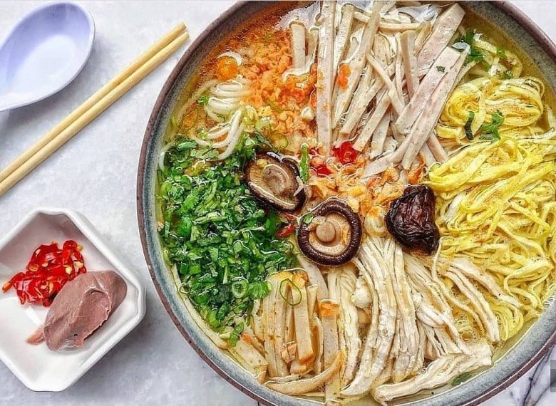 7 quán bán món bún kỳ công nhất Hà Thành, bát bún đẹp như một bức tranh - 5