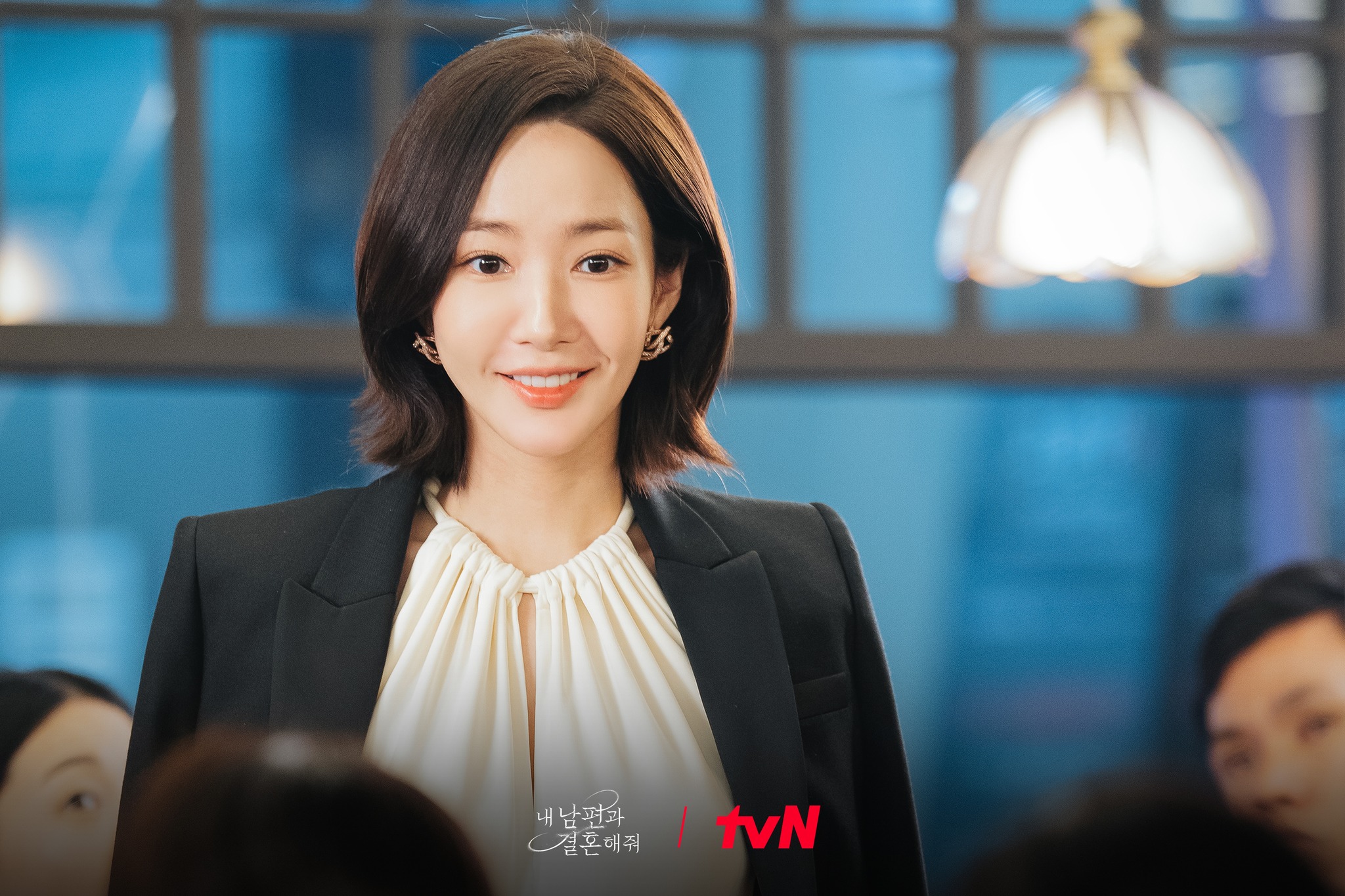 Trang phục đi làm của Park Min Young bị netizen Hàn &#34;ném đá&#34;, phản ứng của CĐM Việt mới bất ngờ - 9