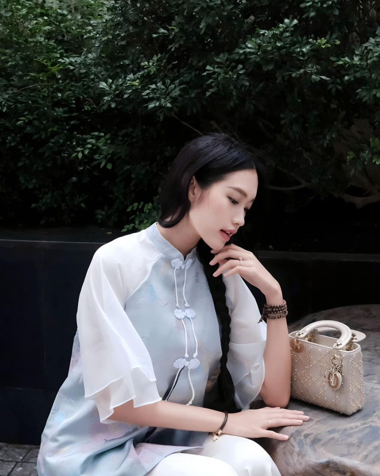 Không mặc áo dài Tết, Doãn Hải My diện set đồ du Xuân hóa nàng thơ, soi giá càng bất ngờ - 3