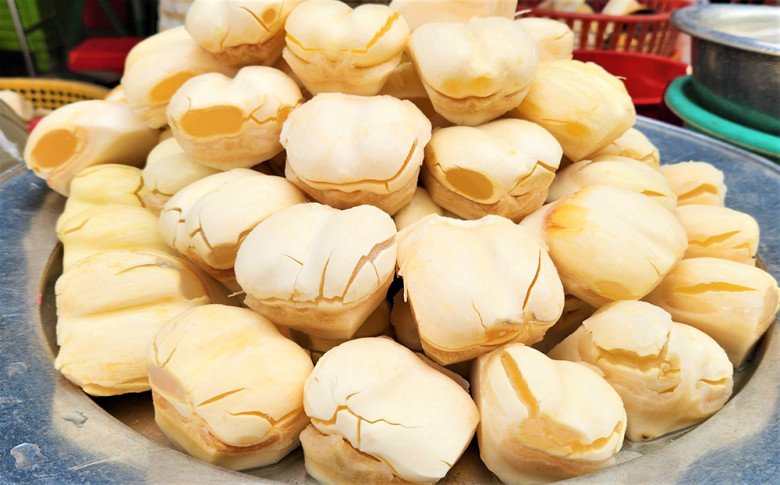 Lạc lối trong khu chợ nổi tiếng bậc nhất An Giang, nếm thử đủ món ngon với giá siêu rẻ - 1