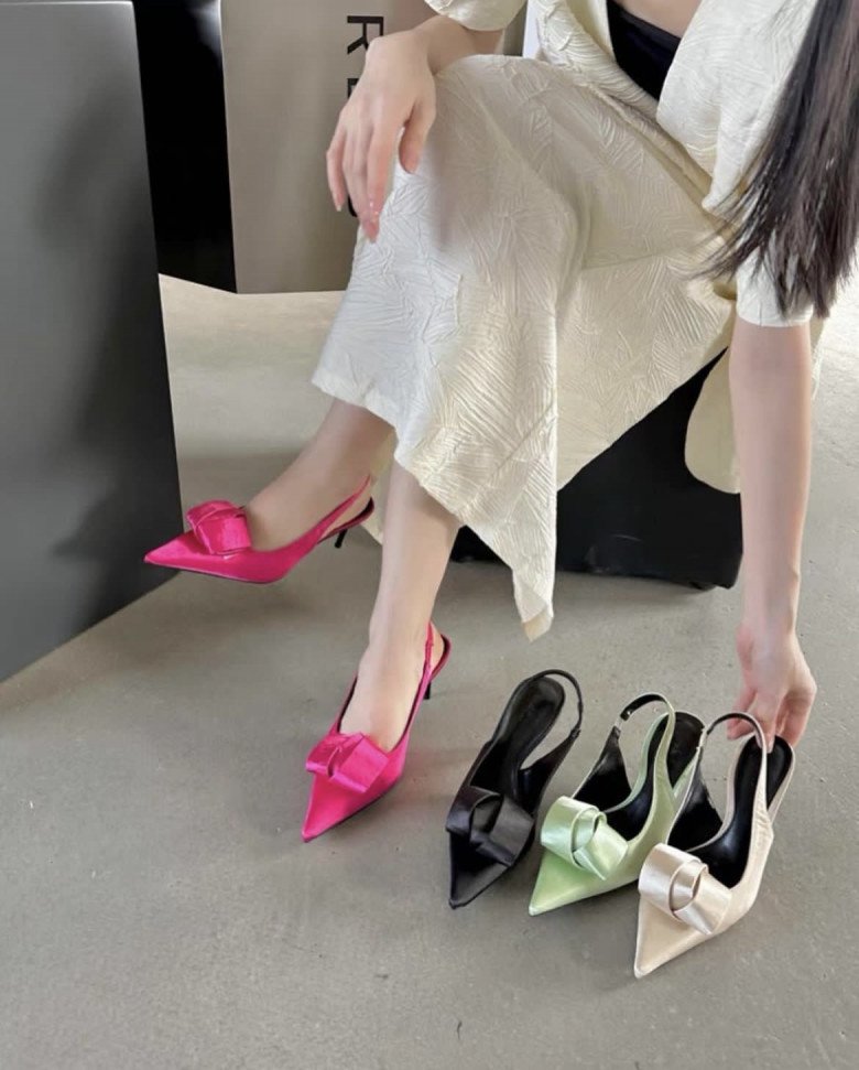 Mẫu giày kinh điển dẫn đầu xu hướng thời trang 2024: Giá bình dân, được hội chị em thi nhau mua dịp Tết - 7