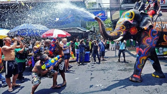 Sắc màu lễ hội ngày Tết ở những địa danh châu Á nổi tiếng, bạn đã thử chưa? - 2