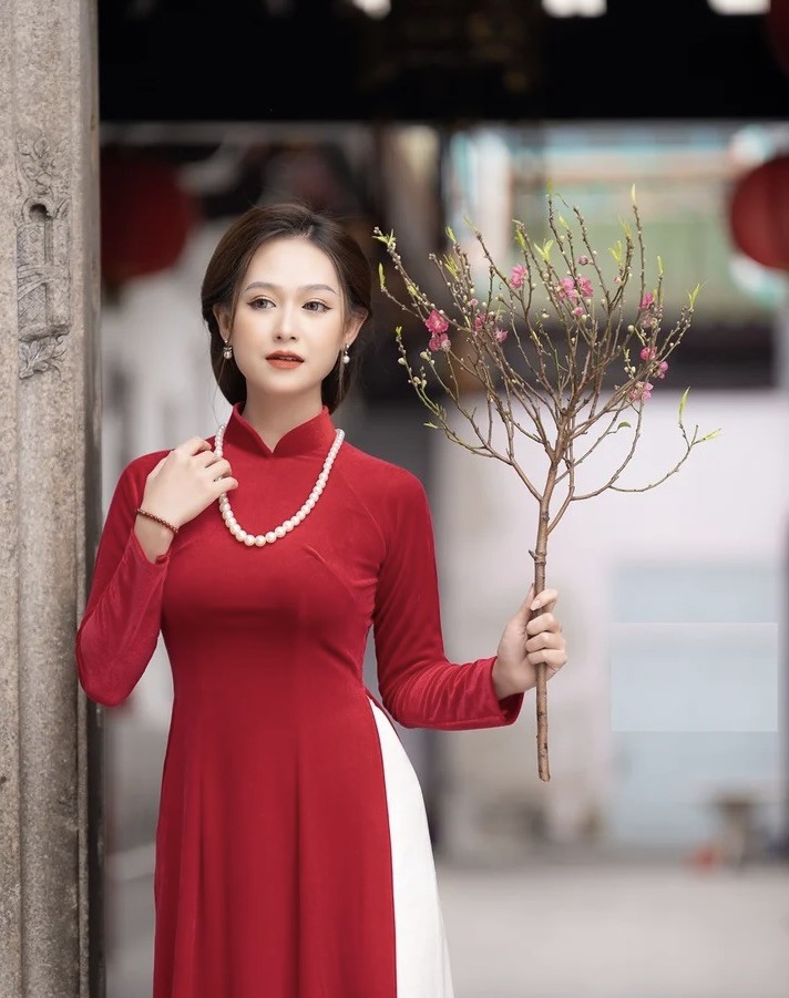 Gợi ý 7 kiểu tóc đẹp giúp chị em tự tin xúng xính áo dài Tết này - 1