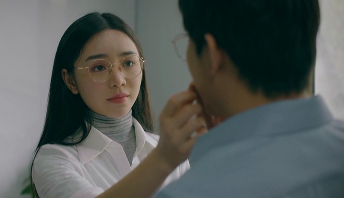 Chúng Ta Của 8 Năm Sau: Nguyệt chính thức đến với sếp Giang, có cả ảnh &#34;con anh - con tôi&#34; - 9