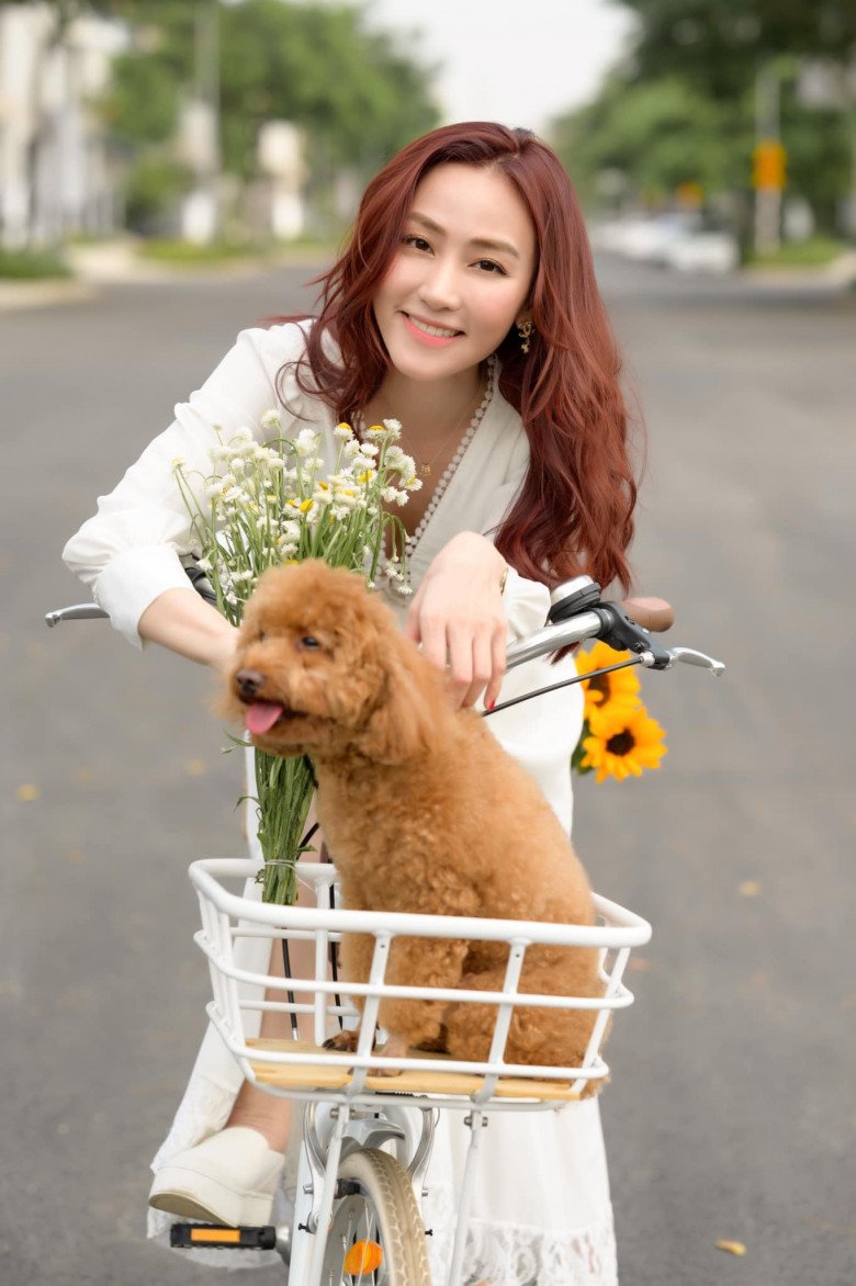 &#34;Tình đầu quốc dân&#34; Ngân Khánh U40 vẫn mơn mởn, không cần &#34;dao kéo&#34; mà vẫn trẻ nhờ đâu? - 4