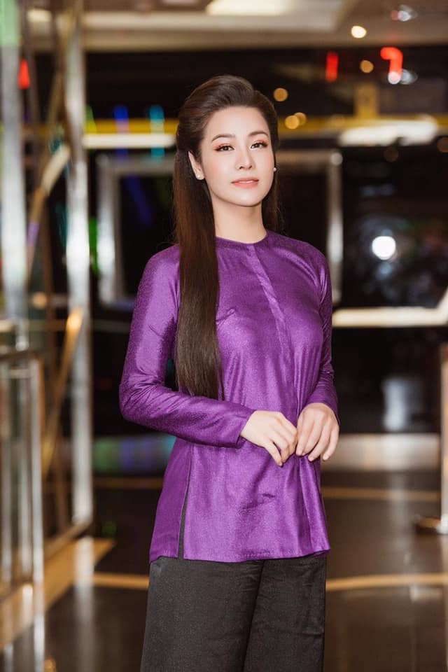 Khi &#34;Nữ hoàng áo bà ba&#34; Nhật Kim Anh ăn diện đón Tết, không váy đầm o ép vẫn khoe đường cong đẹp mê - 7