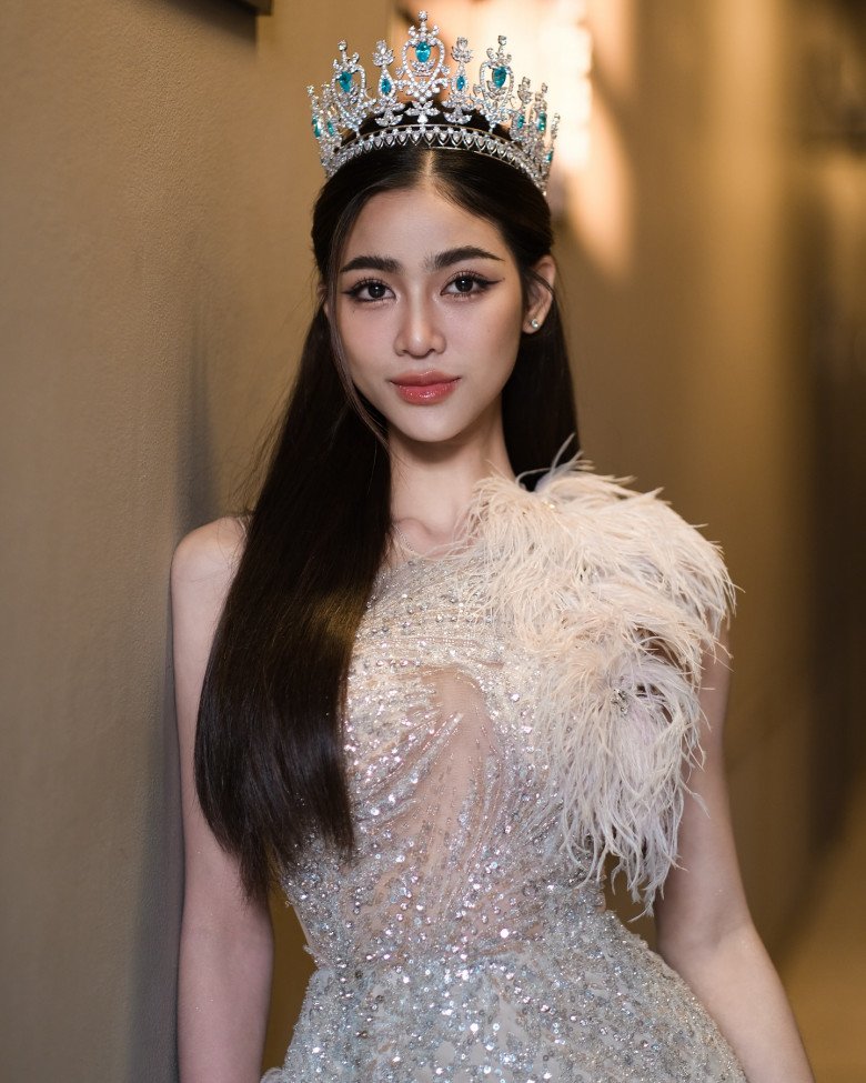 Hi hữu: Một Hoa hậu vừa bị tước vương miện vì mang thai trong nhiệm kỳ, nhan sắc gây tiếc nuối - 2
