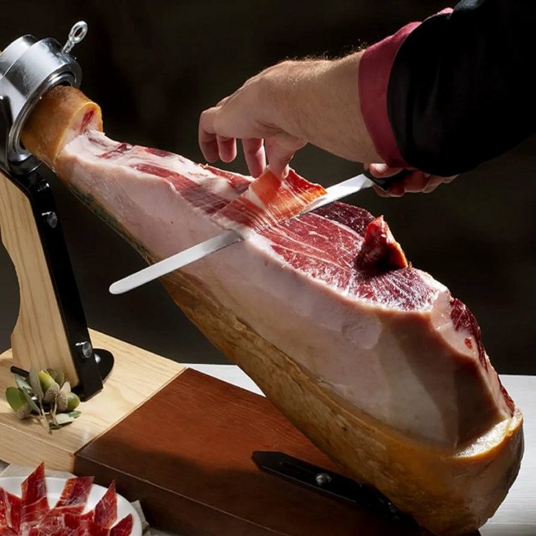 Đùi lợn muối Iberico gây sốt &#34;cõi mạng&#34; vì siêu đắt đỏ, điều gì khiến nó đáng đến từng xu? - 3