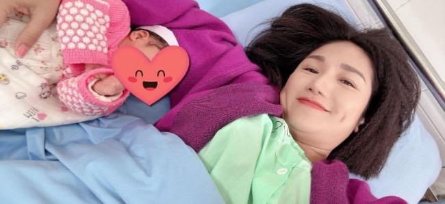 Bức ảnh làm dấy lên nghi vấn Cát Tường sinh con thứ 2, có mặt cố diễn viên Thủy Phạm gây chú ý - 2