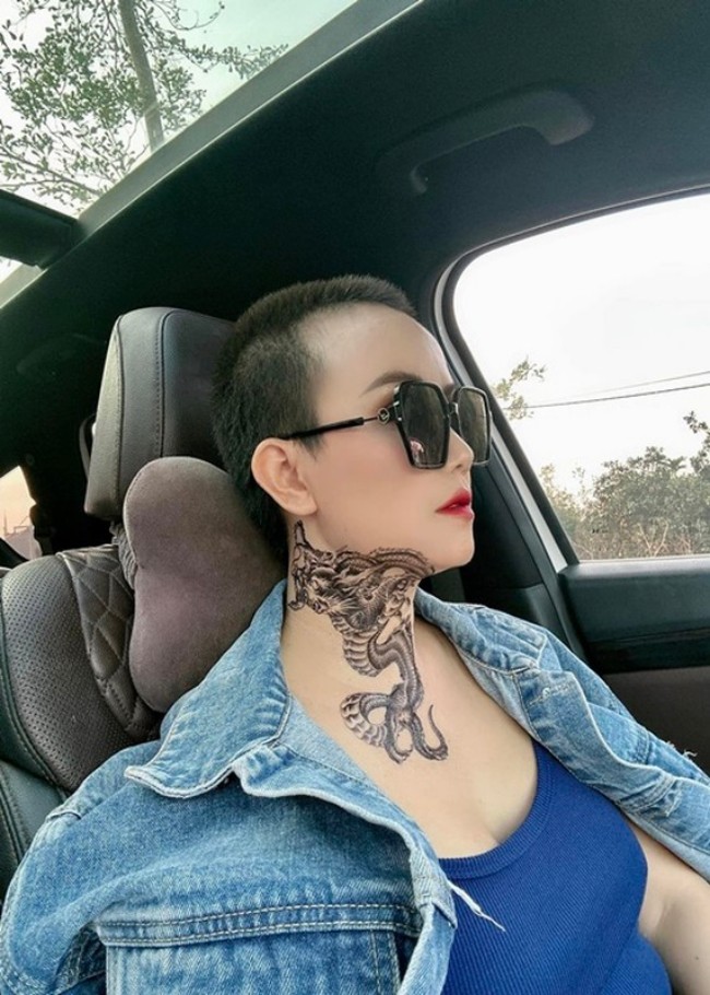&#34;Mai công chúa&#34; 4 đời chồng: Gây bão với kiểu đầu trọc, yêu ai là phải cưới bằng được - 1