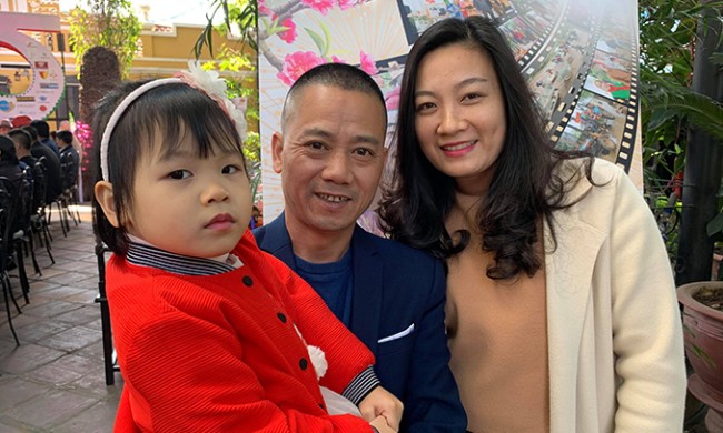 &#34;Mai công chúa&#34; 4 đời chồng: Gây bão với kiểu đầu trọc, yêu ai là phải cưới bằng được - 12