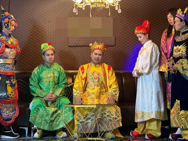 &#34;Mai công chúa&#34; 4 đời chồng: Gây bão với kiểu đầu trọc, yêu ai là phải cưới bằng được - 6
