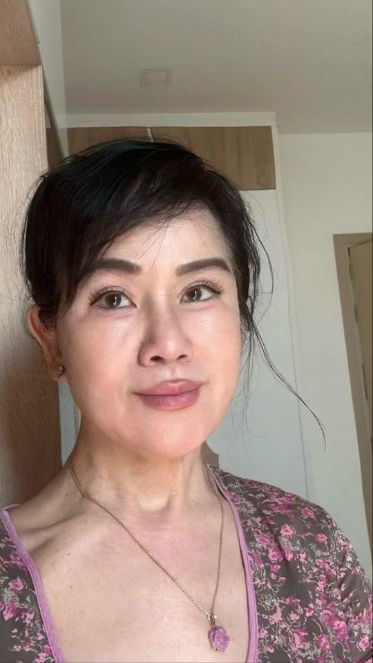 Ngắm mẹ vợ của Lý Hải ngày trẻ qua ảnh cũ: Nhan sắc như hoa hậu, bảo sao con gái luôn rực rỡ - 6