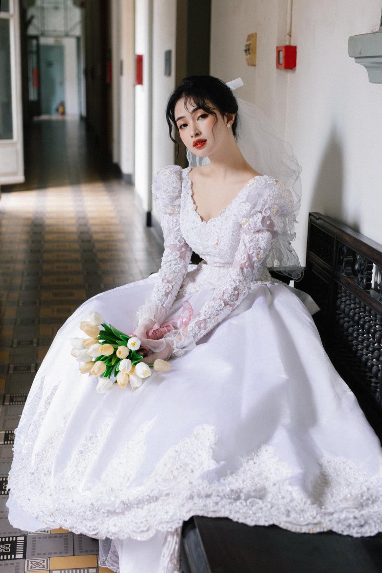 Váy cưới sến rện được Park Min Young mang lên màn ảnh, giờ là xu hướng nhiều cô dâu rất yêu - 13