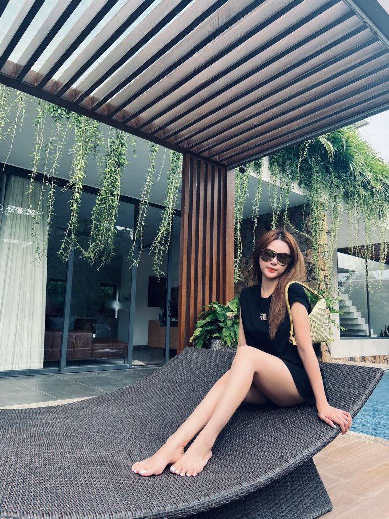 Huyền Baby khoe &#34;bảo chứng sắc đẹp&#34; ở tuổi 34, nhìn qua cứ ngỡ là sản phẩm của make-up - 6