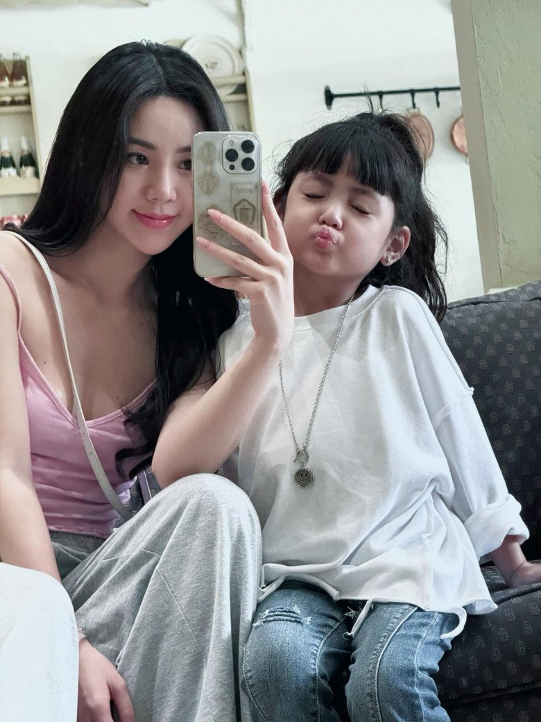 Quỳnh Kool có làn da trắng hơn cả em bé, bày tỏ nỗi lo làm đẹp ngày Tết làm chị em nào cũng áp lực - 2