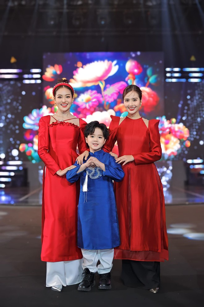 Gặp Gỡ Diễn Viên Truyền Hình 2024: &#34;Con trai&#34; Doãn Quốc Đam xuất hiện, chững chạc điển trai không kém bố - 1