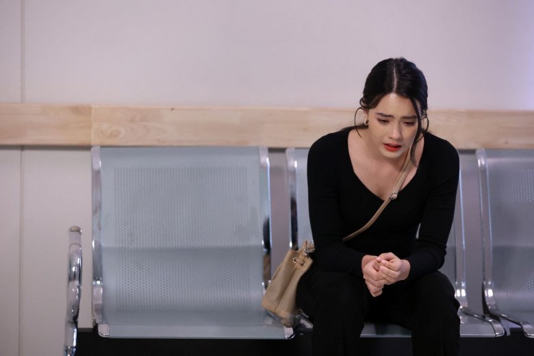Mẹ chồng nằm viện tôi nghỉ làm đến chăm, vô tình nghe ông xã thì thầm với bố, tôi quyết định bán nhà - 2