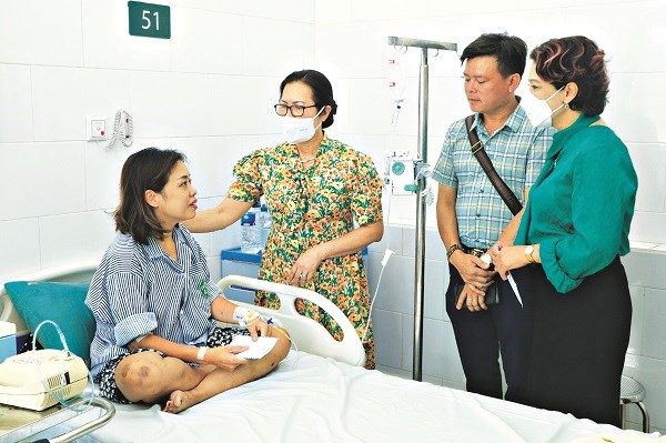 1 năm đong đầy yêu thương của báo Hội - 3