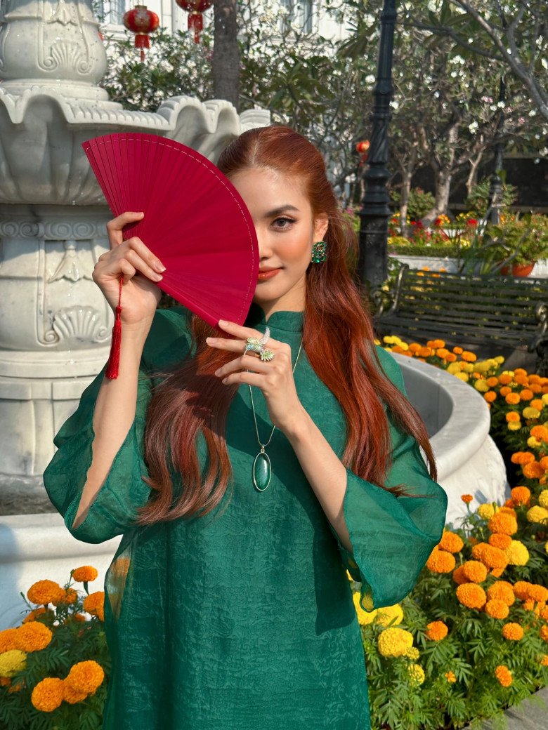 Loạt mỹ nhân hàng đầu showbiz tích cực làm móng, tân trang nhan sắc ngày cận Tết - 5