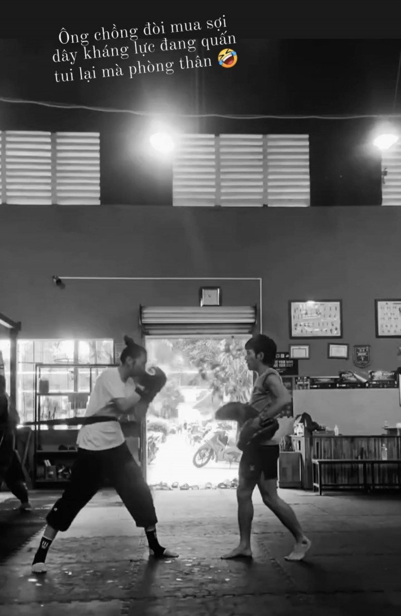 Loạt mỹ nhân hàng đầu showbiz tích cực làm móng, tân trang nhan sắc ngày cận Tết - 6