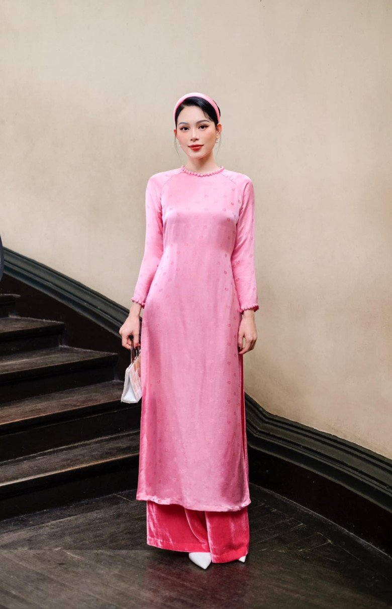 Hot girl Hà Thành làm dâu nhà tỷ phú lộ diện sau sinh: Diện đồ kín bưng giấu dáng, vẫn sang bất chấp - 8