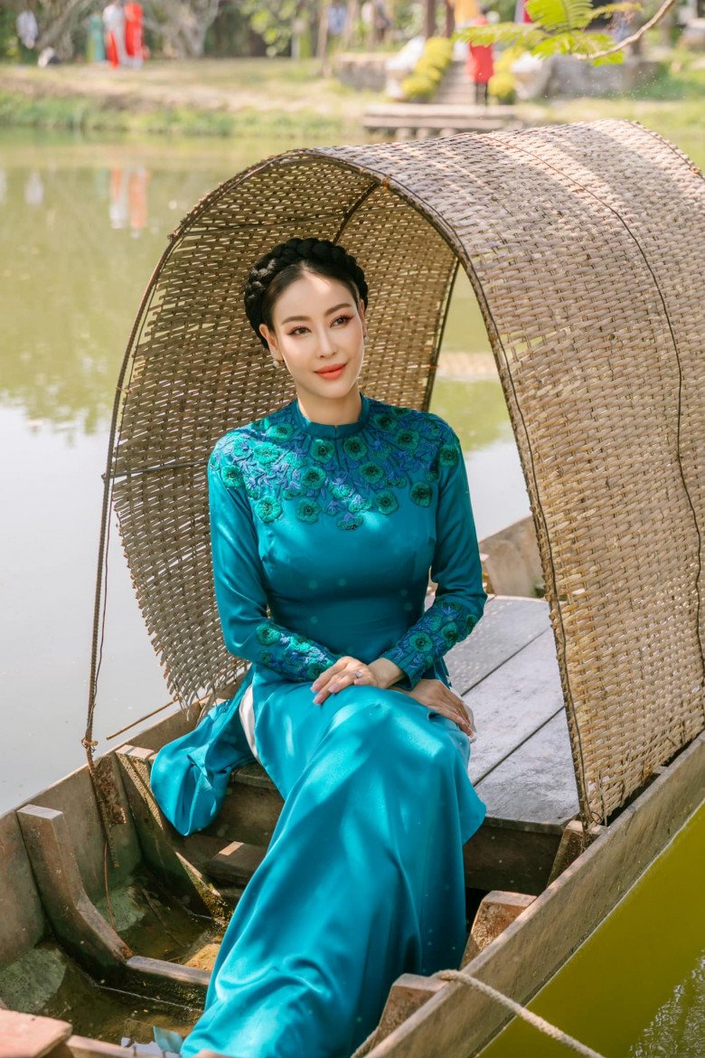 Giàu có đã đành, hội mỹ nhân tuổi Thìn Vbiz đều có điểm chung: Chân dài thẳng, body cong chữ S - 2