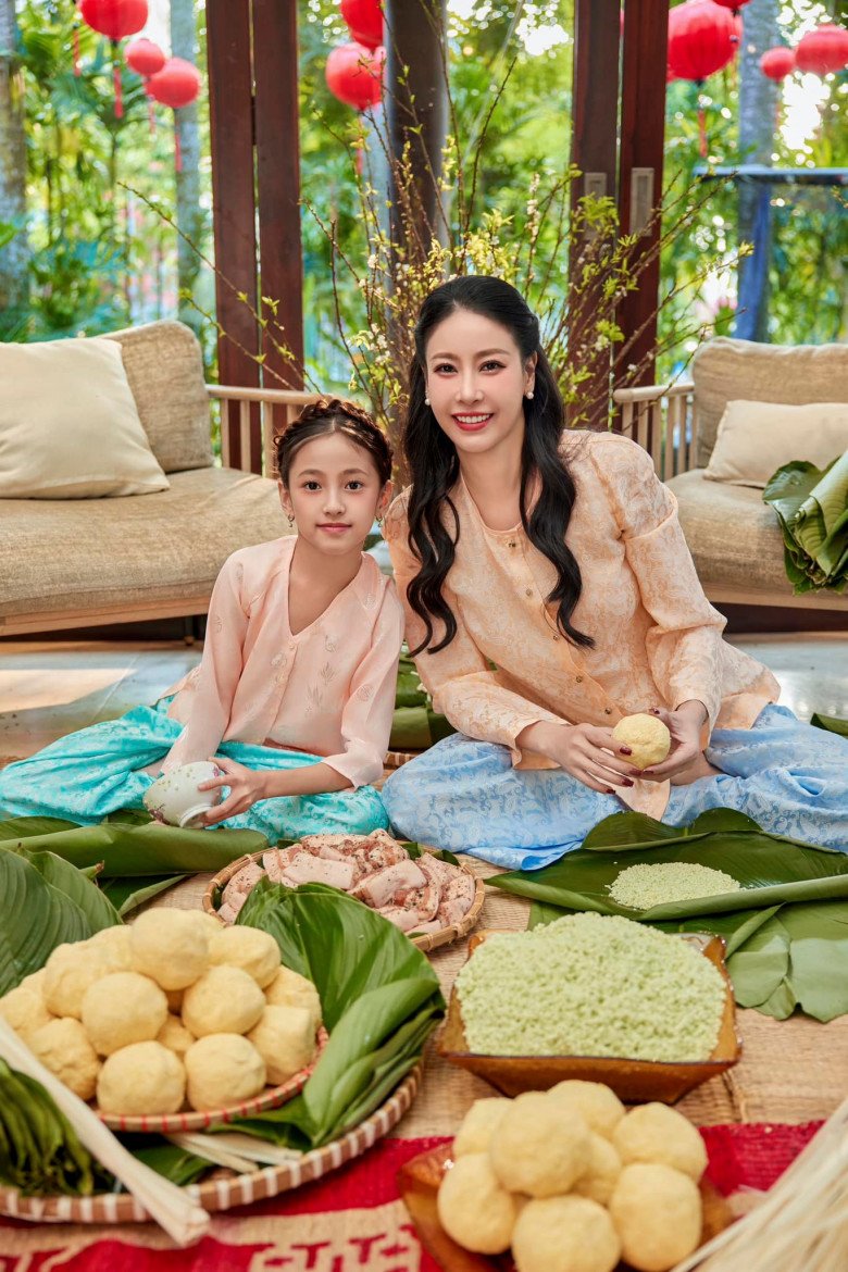 Xuýt xoa trước nhan sắc di truyền 3 thế hệ của nhà Hà Kiều Anh, bất ngờ là bà ngoại 70 tuổi vẫn trẻ đẹp - 2