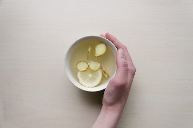 7 công thức nước uống giúp giảm mỡ bụng, chị em lưu ngay để có một mùa Tết ăn uống “thả ga”! - 3