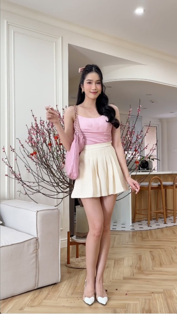 Tết trùng Valentine, chị em mặc gì đi hẹn hò, xem vợ tiến sĩ cao 1m77 mặc là rõ - 4