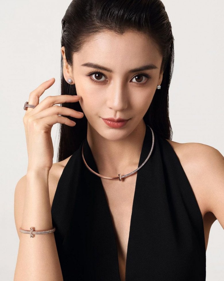 Xuất hiện hậu bị &#34;phong sát ngầm&#34;, nhan sắc của mẹ một con Angela Baby khiến nhiều người ngỡ ngàng - 1