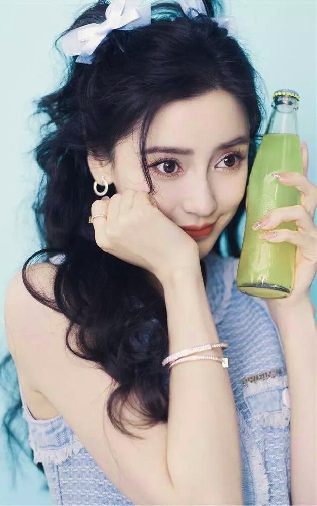 Xuất hiện hậu bị &#34;phong sát ngầm&#34;, nhan sắc của mẹ một con Angela Baby khiến nhiều người ngỡ ngàng - 6