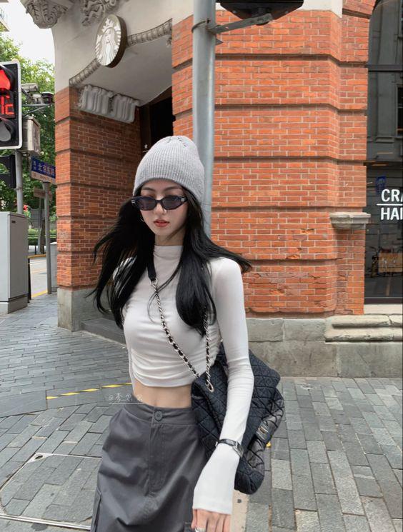 Dáng mũm mĩm, chị em mặc croptop theo 3 kiểu này khỏi lo lộ ngấn bụng - 7