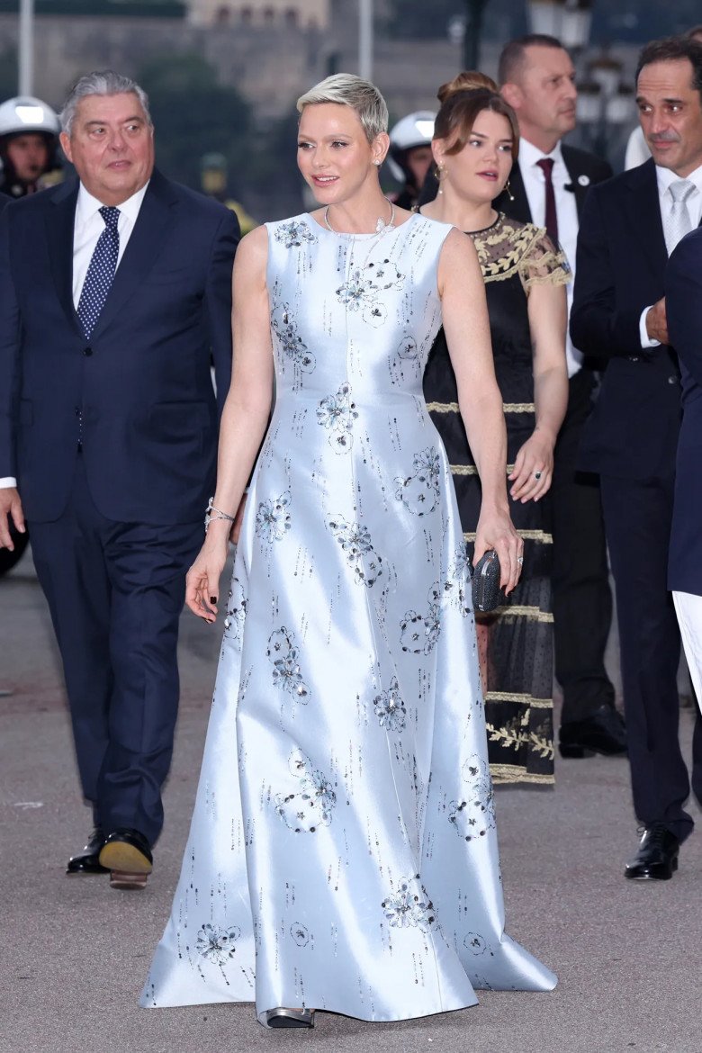 Vương phi Monaco chi tiền mạnh tay gần 20 tỷ/năm cho khoản trang phục, vượt xa Kate Middleton - 2