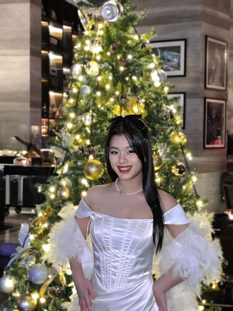 Con gái cá tính của Chiều Xuân dũng cảm khoe ảnh mặt mộc, làn da từng &#34;toang&#34; nặng vì 1 lí do - 8