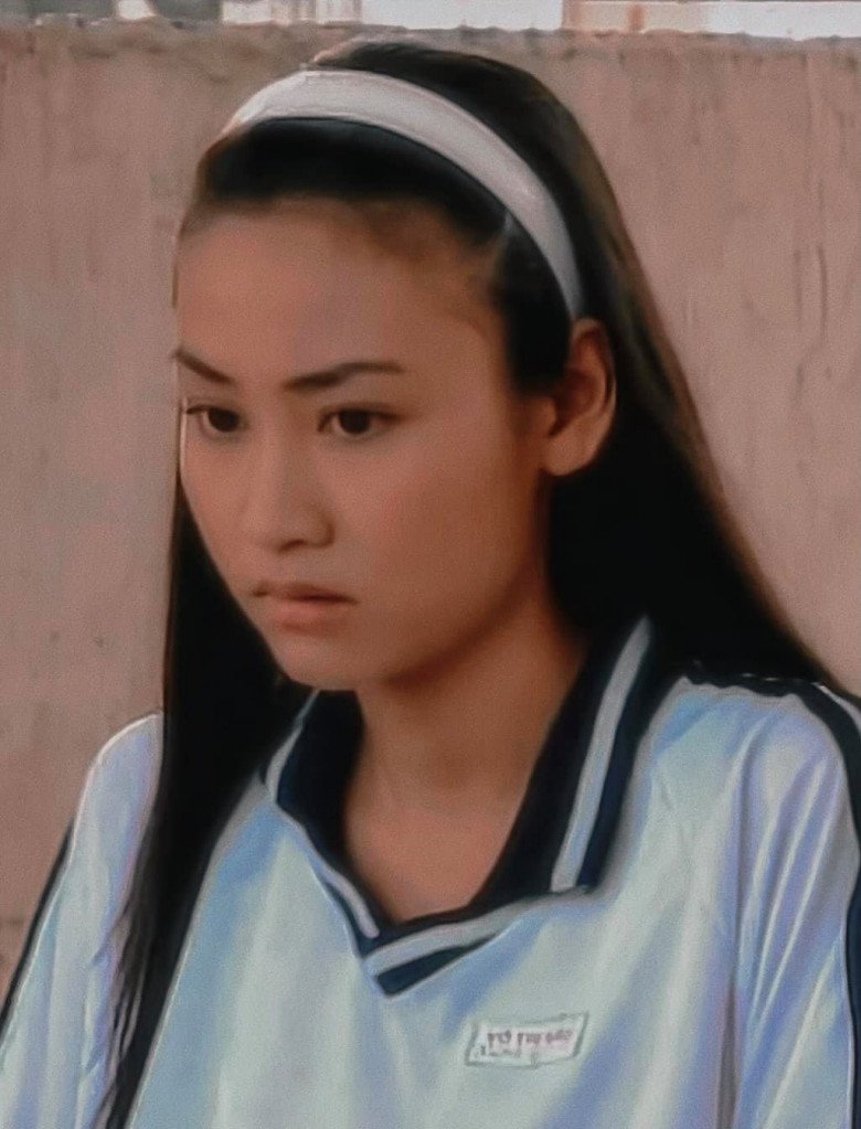 &#34;Tình đầu quốc dân&#34; U40 có làn da trắng như sứ mỏng, ra đường chỉ mang &#34;tấm khiên chống nắng&#34; - 1