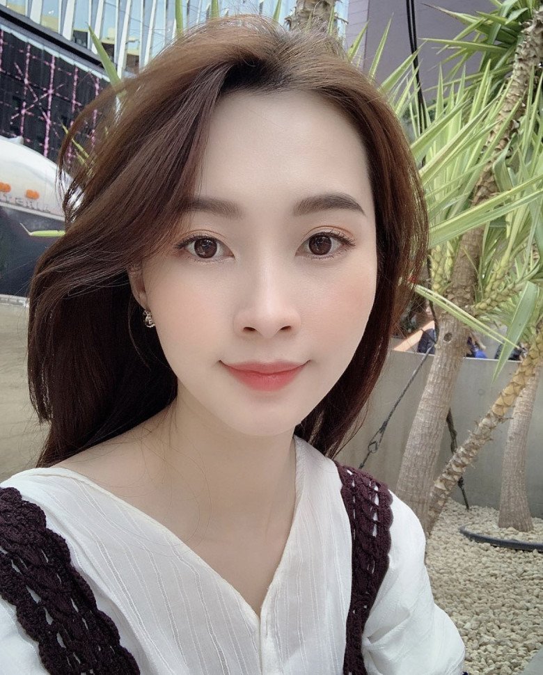 Đặng Thu Thảo đi du lịch với combo hàng hiệu khủng, xứng danh phu nhân nhà hào môn - 21