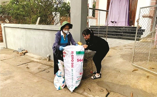 Môi trường sạch xanh nhờ bàn tay hội viên phụ nữ - 3