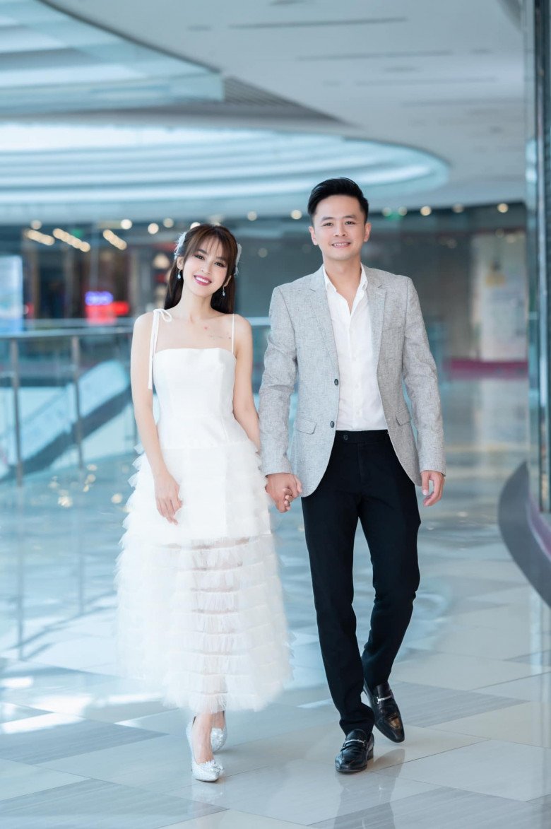 Tú Vi &#34;Cổng mặt trời&#34; gần 40 tuổi mới tung ảnh diện bikini, dáng đẹp cỡ này mà giấu bấy lâu - 6