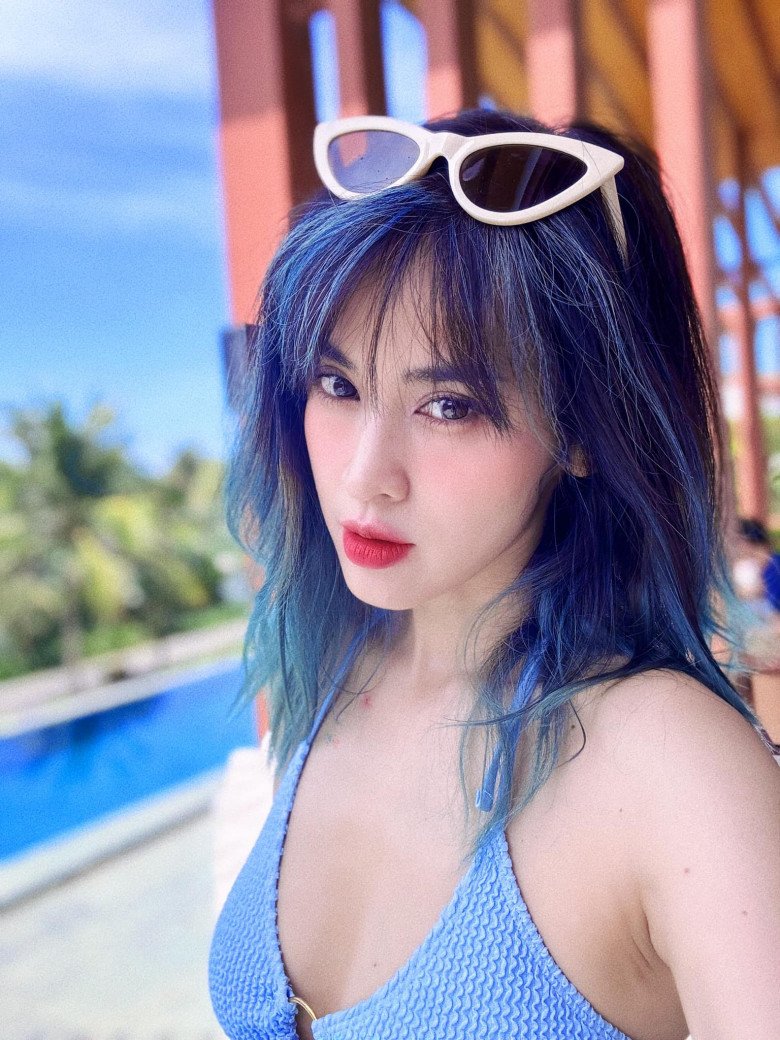 Tú Vi &#34;Cổng mặt trời&#34; gần 40 tuổi mới tung ảnh diện bikini, dáng đẹp cỡ này mà giấu bấy lâu - 2