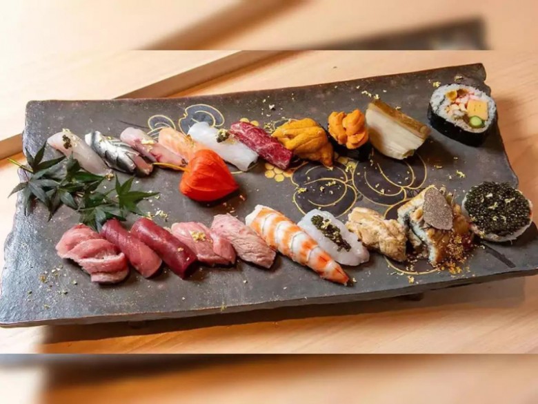 Có gì bên trong đĩa sushi đắt nhất thế giới, giá gần 58 triệu nhưng đáng đến từng xu - 1